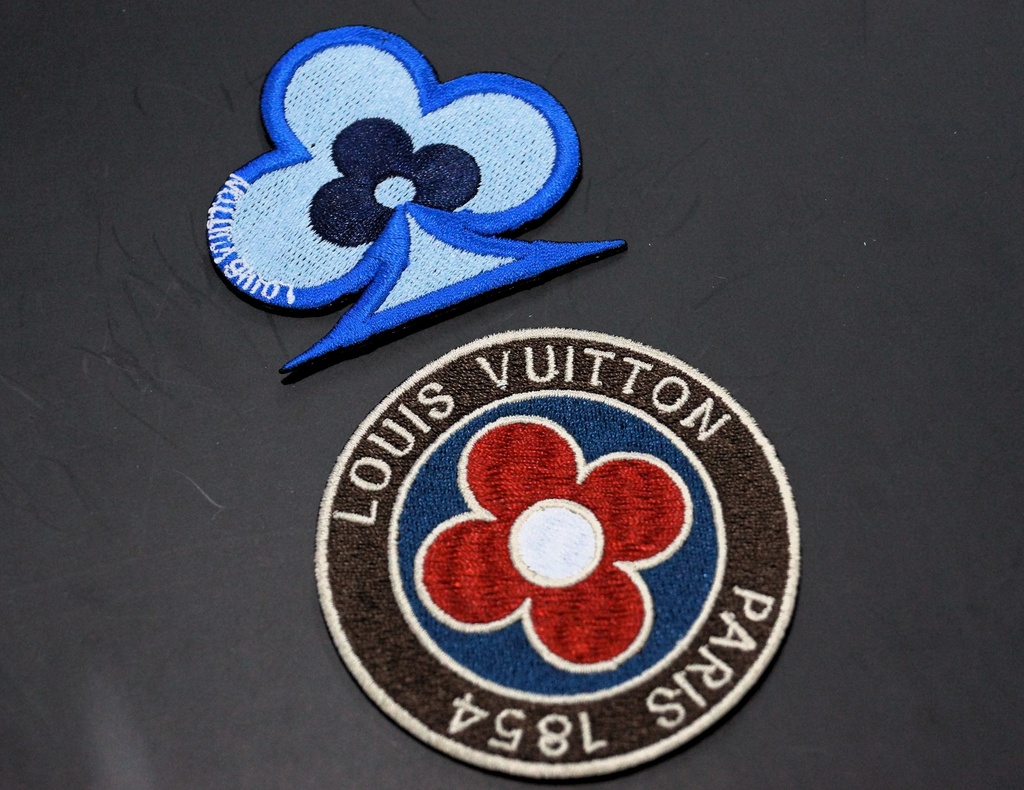 Poker & Louis Vuitton Logo New Package
